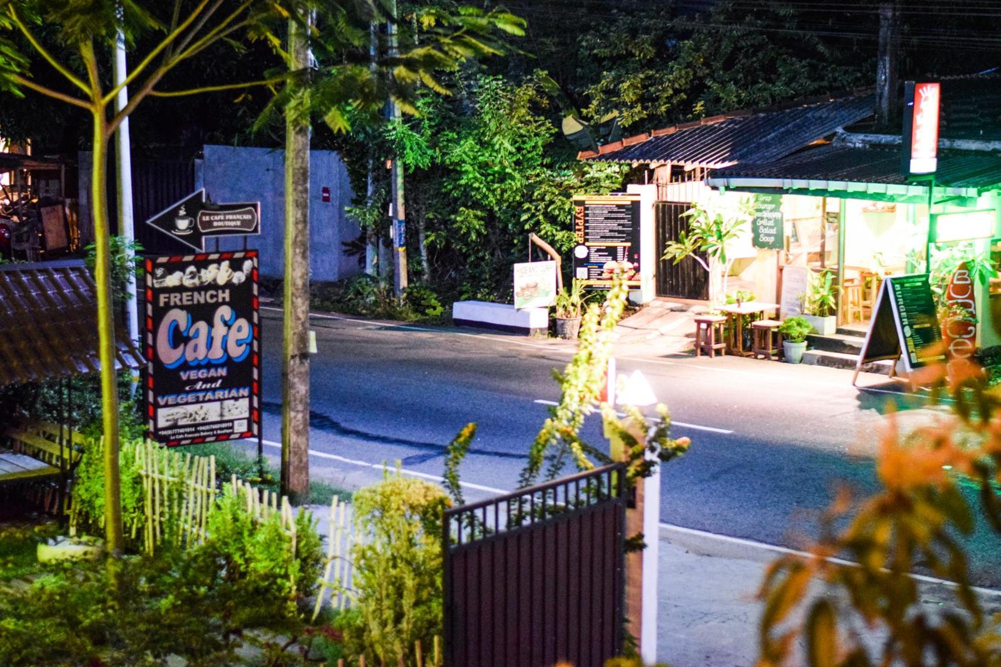 The Emerald Guest House & Villa Unawatuna Exterior photo