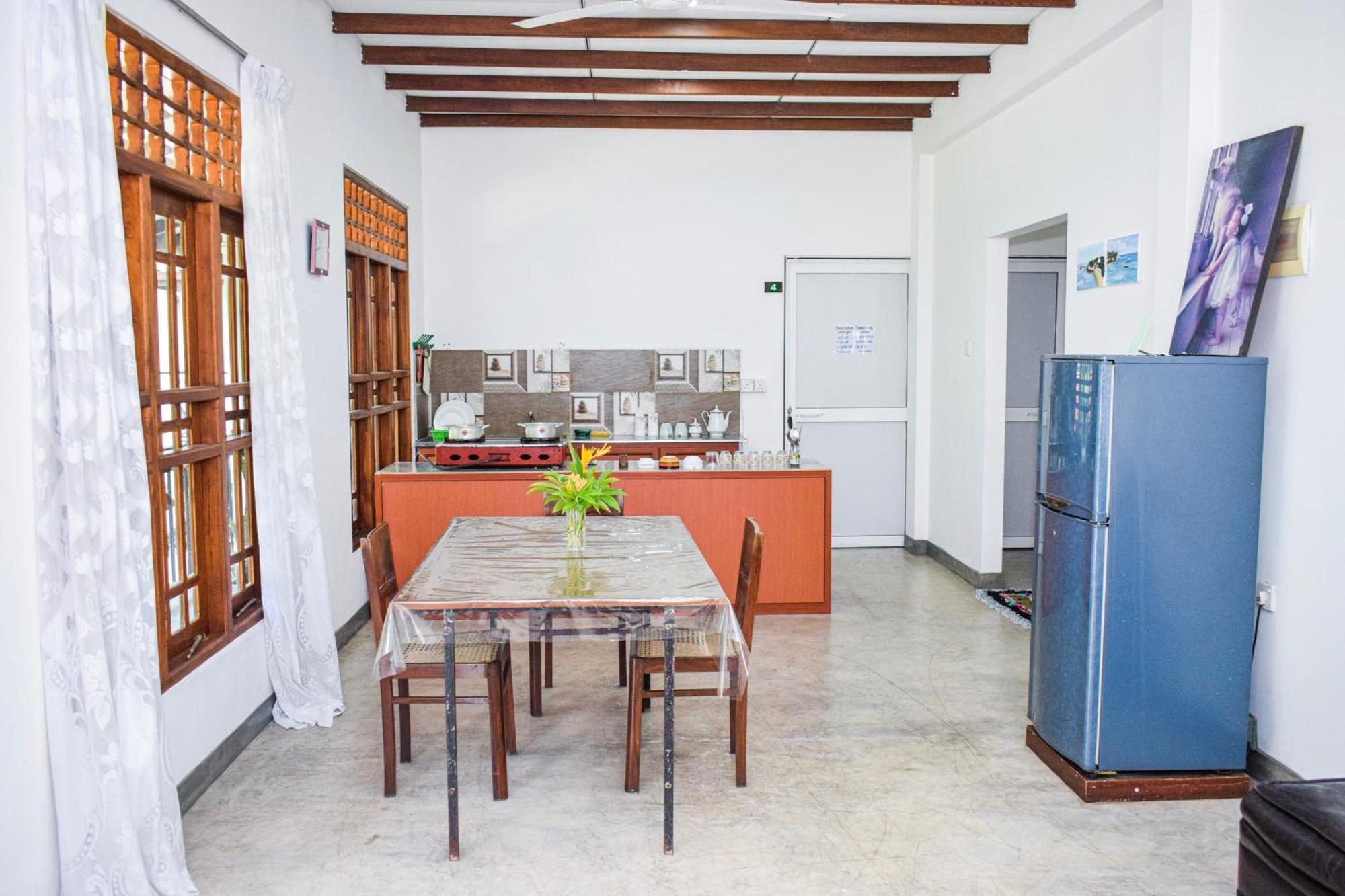 The Emerald Guest House & Villa Unawatuna Exterior photo