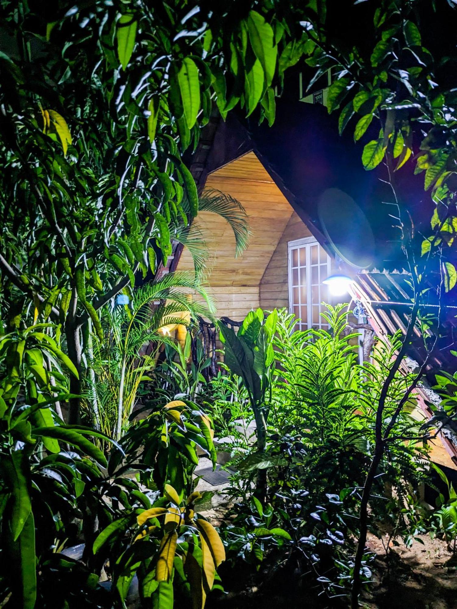 The Emerald Guest House & Villa Unawatuna Exterior photo